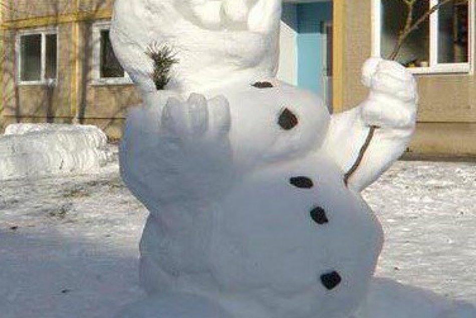 Utešené fotky z Michaloviec a okolia: Sledujte tých snehuliakov