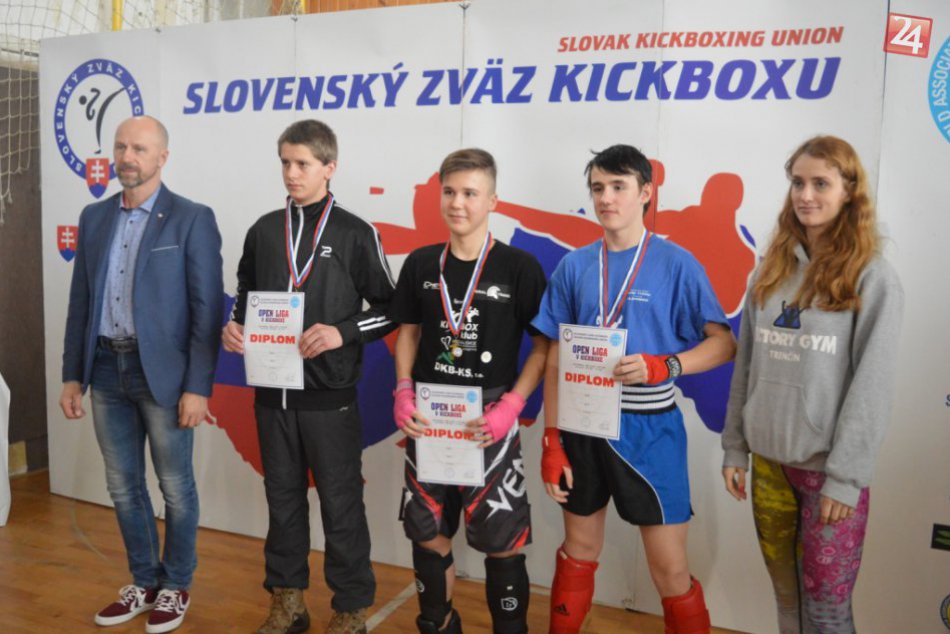 FOTO: Michalovskí zástupcovia kickboxu predviedli svoje schopnosti a žali úspech